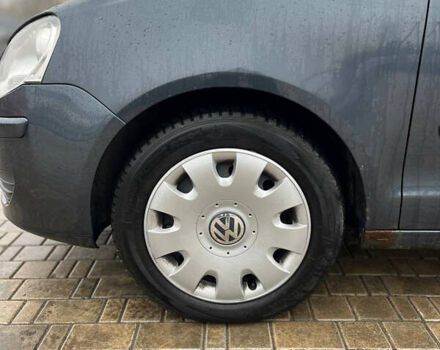 Серый Фольксваген Поло, объемом двигателя 1.57 л и пробегом 265 тыс. км за 4400 $, фото 6 на Automoto.ua