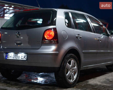 Сірий Фольксваген Поло, об'ємом двигуна 1.4 л та пробігом 183 тис. км за 5200 $, фото 4 на Automoto.ua