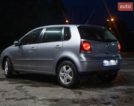 Сірий Фольксваген Поло, об'ємом двигуна 1.4 л та пробігом 183 тис. км за 5200 $, фото 2 на Automoto.ua