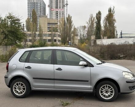Сірий Фольксваген Поло, об'ємом двигуна 1.4 л та пробігом 276 тис. км за 5300 $, фото 2 на Automoto.ua