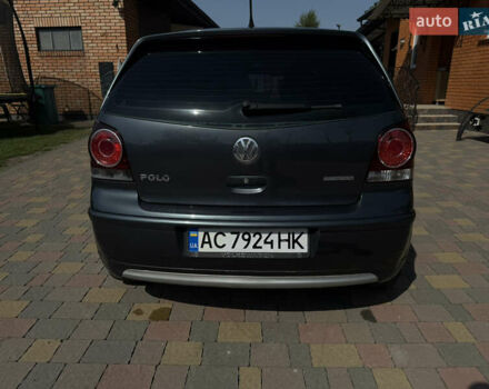 Серый Фольксваген Поло, объемом двигателя 1.4 л и пробегом 310 тыс. км за 4800 $, фото 5 на Automoto.ua