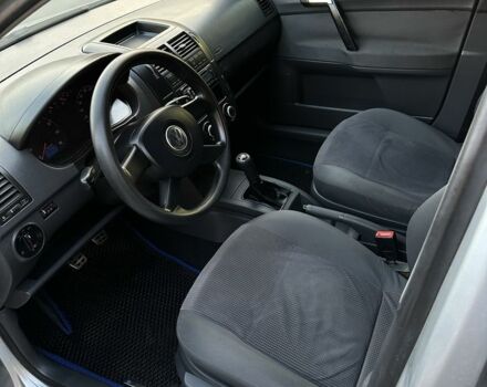 Серый Фольксваген Поло, объемом двигателя 1.4 л и пробегом 197 тыс. км за 3590 $, фото 6 на Automoto.ua