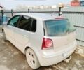 Серый Фольксваген Поло, объемом двигателя 1.42 л и пробегом 272 тыс. км за 3200 $, фото 1 на Automoto.ua