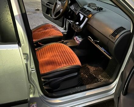 Серый Фольксваген Поло, объемом двигателя 1.4 л и пробегом 170 тыс. км за 4200 $, фото 5 на Automoto.ua