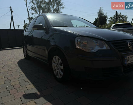 Серый Фольксваген Поло, объемом двигателя 1.4 л и пробегом 310 тыс. км за 4800 $, фото 6 на Automoto.ua