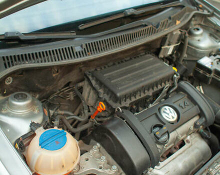 Сірий Фольксваген Поло, об'ємом двигуна 1.4 л та пробігом 183 тис. км за 5200 $, фото 10 на Automoto.ua