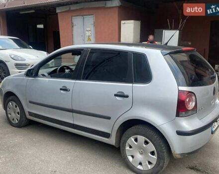 Серый Фольксваген Поло, объемом двигателя 1.4 л и пробегом 260 тыс. км за 3500 $, фото 1 на Automoto.ua