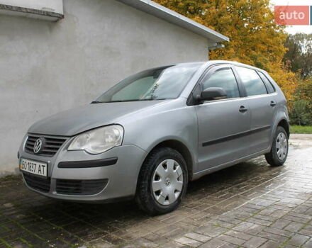 Серый Фольксваген Поло, объемом двигателя 1.4 л и пробегом 263 тыс. км за 4500 $, фото 1 на Automoto.ua