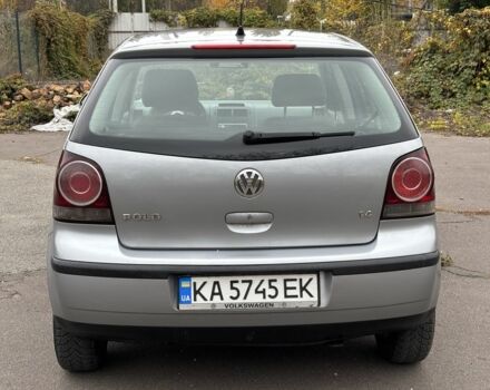 Сірий Фольксваген Поло, об'ємом двигуна 1.4 л та пробігом 276 тис. км за 5300 $, фото 5 на Automoto.ua