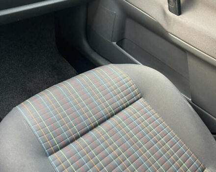 Серый Фольксваген Поло, объемом двигателя 1.4 л и пробегом 93 тыс. км за 5150 $, фото 7 на Automoto.ua