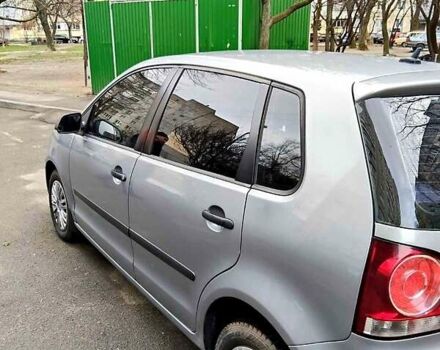 Серый Фольксваген Поло, объемом двигателя 1.4 л и пробегом 300 тыс. км за 4900 $, фото 9 на Automoto.ua