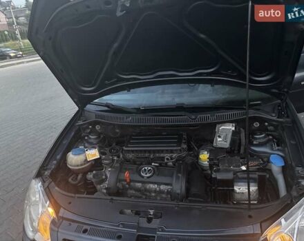 Сірий Фольксваген Поло, об'ємом двигуна 1.6 л та пробігом 220 тис. км за 4500 $, фото 5 на Automoto.ua