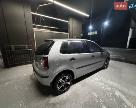 Сірий Фольксваген Поло, об'ємом двигуна 1.4 л та пробігом 234 тис. км за 5000 $, фото 1 на Automoto.ua