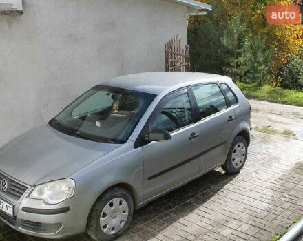 Серый Фольксваген Поло, объемом двигателя 1.4 л и пробегом 263 тыс. км за 4500 $, фото 4 на Automoto.ua