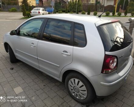 Серый Фольксваген Поло, объемом двигателя 1.2 л и пробегом 290 тыс. км за 4000 $, фото 2 на Automoto.ua