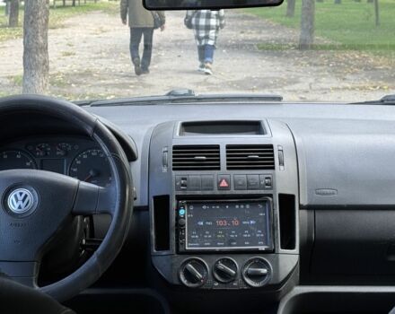 Серый Фольксваген Поло, объемом двигателя 1.2 л и пробегом 209 тыс. км за 3250 $, фото 7 на Automoto.ua