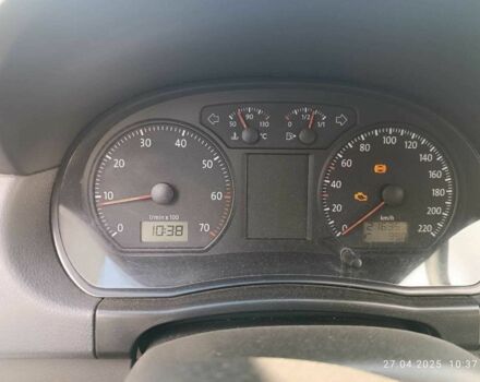 Серый Фольксваген Поло, объемом двигателя 1.2 л и пробегом 216 тыс. км за 4500 $, фото 5 на Automoto.ua