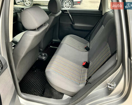 Серый Фольксваген Поло, объемом двигателя 1.4 л и пробегом 192 тыс. км за 5900 $, фото 32 на Automoto.ua