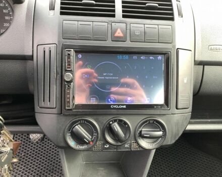 Серый Фольксваген Поло, объемом двигателя 1.4 л и пробегом 257 тыс. км за 4790 $, фото 31 на Automoto.ua