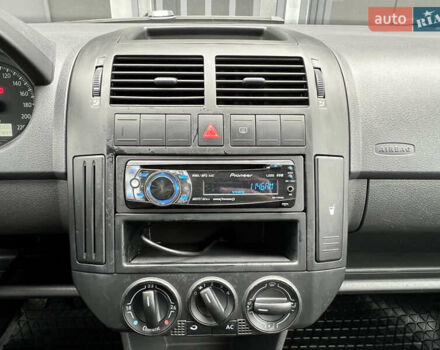 Серый Фольксваген Поло, объемом двигателя 1.4 л и пробегом 192 тыс. км за 5900 $, фото 17 на Automoto.ua