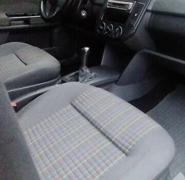 Серый Фольксваген Поло, объемом двигателя 1.4 л и пробегом 407 тыс. км за 5100 $, фото 3 на Automoto.ua