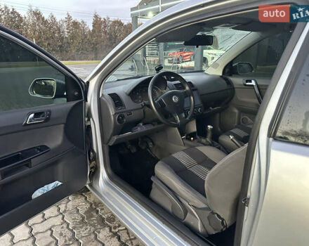 Сірий Фольксваген Поло, об'ємом двигуна 1.42 л та пробігом 223 тис. км за 4700 $, фото 7 на Automoto.ua