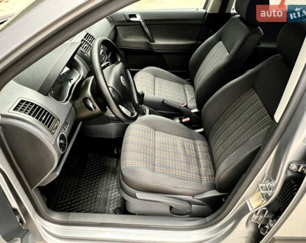 Серый Фольксваген Поло, объемом двигателя 1.4 л и пробегом 192 тыс. км за 5900 $, фото 3 на Automoto.ua