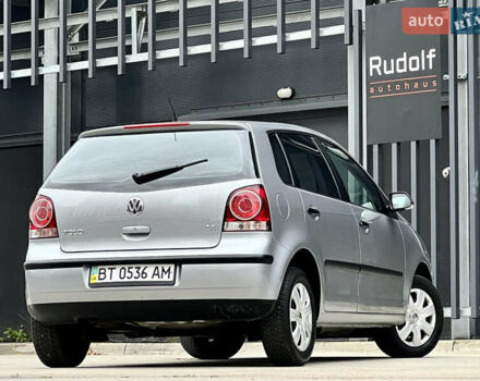 Серый Фольксваген Поло, объемом двигателя 1.4 л и пробегом 192 тыс. км за 5900 $, фото 5 на Automoto.ua