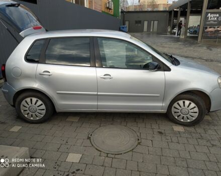 Серый Фольксваген Поло, объемом двигателя 1.2 л и пробегом 290 тыс. км за 4000 $, фото 1 на Automoto.ua