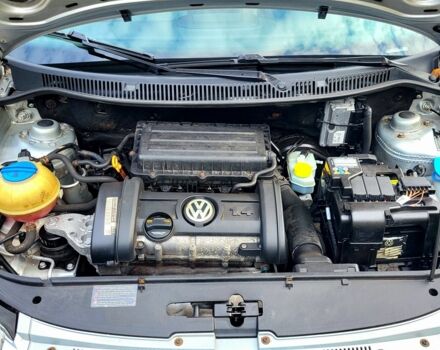 Сірий Фольксваген Поло, об'ємом двигуна 1.4 л та пробігом 180 тис. км за 6900 $, фото 4 на Automoto.ua