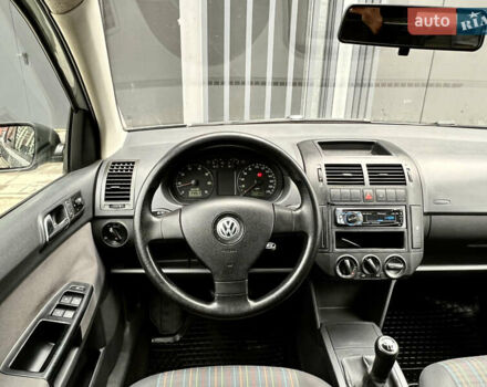 Серый Фольксваген Поло, объемом двигателя 1.4 л и пробегом 192 тыс. км за 5900 $, фото 14 на Automoto.ua