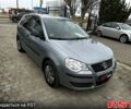 Серый Фольксваген Поло, объемом двигателя 1.4 л и пробегом 180 тыс. км за 5800 $, фото 1 на Automoto.ua