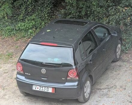 Серый Фольксваген Поло, объемом двигателя 1.4 л и пробегом 250 тыс. км за 5700 $, фото 2 на Automoto.ua