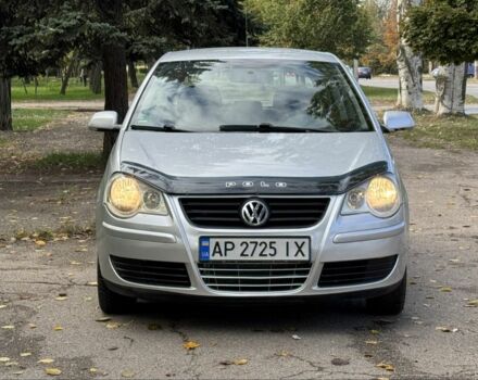Серый Фольксваген Поло, объемом двигателя 1.2 л и пробегом 209 тыс. км за 3250 $, фото 2 на Automoto.ua