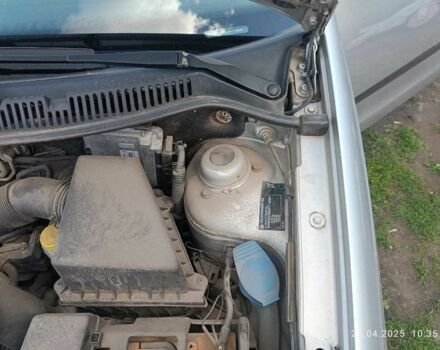 Серый Фольксваген Поло, объемом двигателя 1.2 л и пробегом 216 тыс. км за 4500 $, фото 7 на Automoto.ua