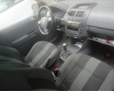 Серый Фольксваген Поло, объемом двигателя 1.4 л и пробегом 250 тыс. км за 5700 $, фото 3 на Automoto.ua