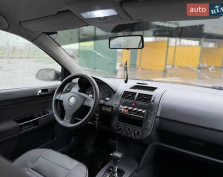 Серый Фольксваген Поло, объемом двигателя 1.39 л и пробегом 153 тыс. км за 3999 $, фото 23 на Automoto.ua