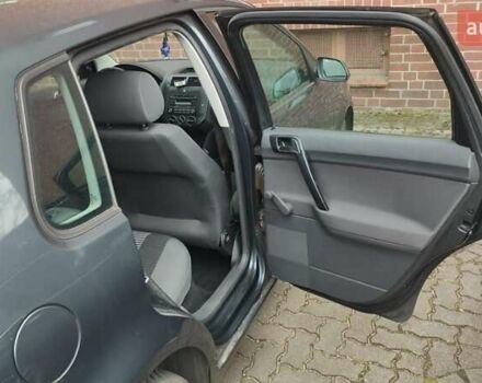 Серый Фольксваген Поло, объемом двигателя 1.2 л и пробегом 246 тыс. км за 4590 $, фото 6 на Automoto.ua