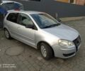Серый Фольксваген Поло, объемом двигателя 1.2 л и пробегом 290 тыс. км за 4000 $, фото 1 на Automoto.ua