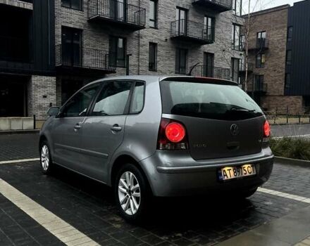 Серый Фольксваген Поло, объемом двигателя 1.39 л и пробегом 156 тыс. км за 4700 $, фото 1 на Automoto.ua