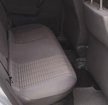 Серый Фольксваген Поло, объемом двигателя 1.4 л и пробегом 407 тыс. км за 5100 $, фото 13 на Automoto.ua