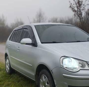 Серый Фольксваген Поло, объемом двигателя 1.4 л и пробегом 407 тыс. км за 5100 $, фото 8 на Automoto.ua