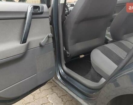 Серый Фольксваген Поло, объемом двигателя 1.2 л и пробегом 246 тыс. км за 4590 $, фото 5 на Automoto.ua