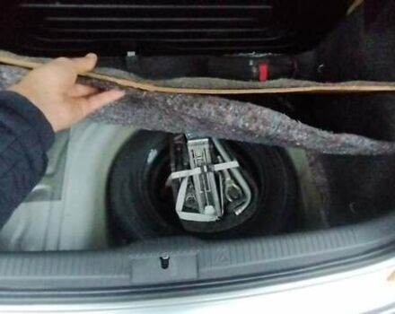 Серый Фольксваген Поло, объемом двигателя 1.4 л и пробегом 407 тыс. км за 5100 $, фото 6 на Automoto.ua