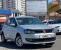 Серый Фольксваген Поло, объемом двигателя 1.4 л и пробегом 343 тыс. км за 7800 $, фото 1 на Automoto.ua