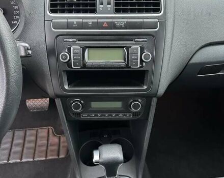 Серый Фольксваген Поло, объемом двигателя 1.6 л и пробегом 177 тыс. км за 8650 $, фото 25 на Automoto.ua