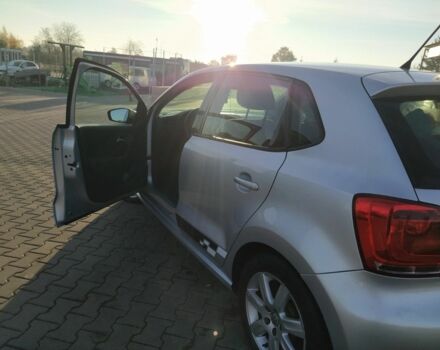 Серый Фольксваген Поло, объемом двигателя 1.6 л и пробегом 341 тыс. км за 5150 $, фото 2 на Automoto.ua