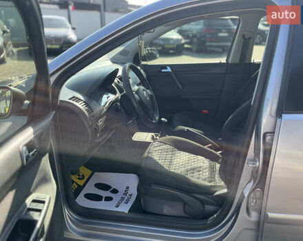 Серый Фольксваген Поло, объемом двигателя 1.2 л и пробегом 190 тыс. км за 5000 $, фото 13 на Automoto.ua