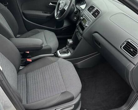 Серый Фольксваген Поло, объемом двигателя 1.6 л и пробегом 177 тыс. км за 8650 $, фото 21 на Automoto.ua