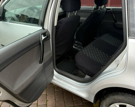 Сірий Фольксваген Поло, об'ємом двигуна 1.39 л та пробігом 139 тис. км за 5100 $, фото 9 на Automoto.ua